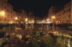 Campo de'Fiori esti fényben.