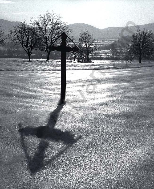 A landscape is winter beside Solymár.                        